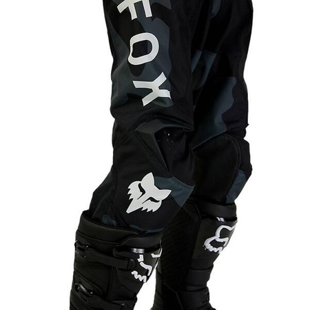 Spodnie FOX 180 BNKR Black Camo
